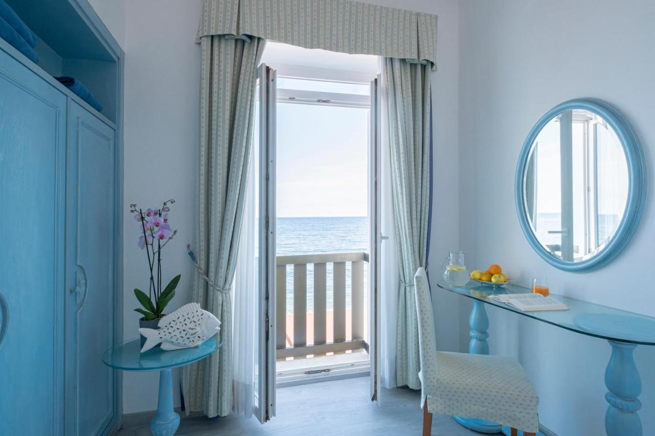 Hotel Del Sole Santa Marinella Exterior photo