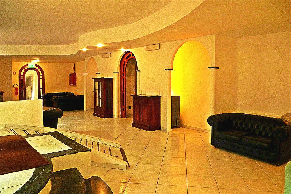 Hotel Del Sole Santa Marinella Exterior photo